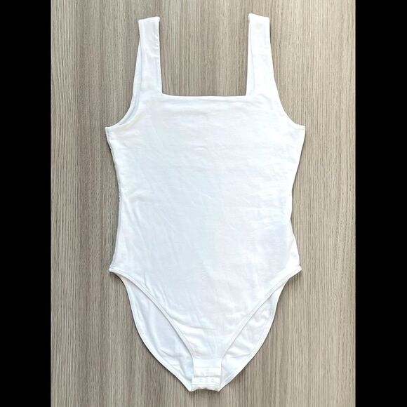 NWT Old Navy Square Neck Tank Top Bodysuit White S - Picture 2 of 8